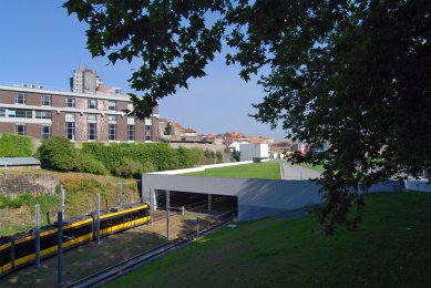 Trindade Subway Station - foto: Petr Šmídek, 2011