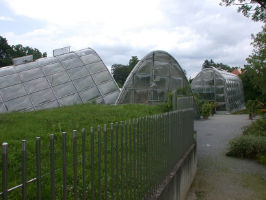 The greenhouse of the Faculty of Botany at the University of Graz - foto: Petr Šmídek, 2006