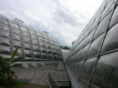 The greenhouse of the Faculty of Botany at the University of Graz - foto: Petr Šmídek, 2006