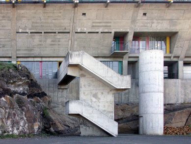 Youth and Culturel Center in Firminy - foto: Petr Šmídek, 2003