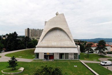 Kostel svatého Petra ve Firmini - foto: Petr Šmídek, 2011