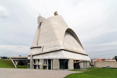 Kostel svatého Petra ve Firmini - foto: Petr Šmídek, 2011