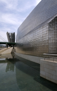 Guggenheimovo muzeum v Bilbau - foto: Ester Havlová