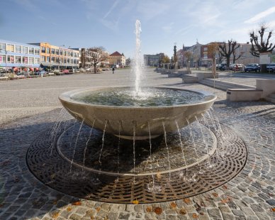 Reconstruction of the surfaces of Republic Square - foto: Bořivoj Čapák