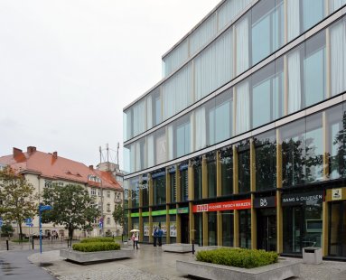 Thespian - office and residential building - foto: Petr Šmídek, 2013