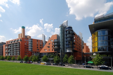 Potsdamer Platz - foto: Petr Šmídek, 2008