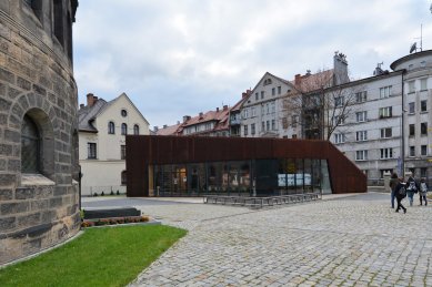 Cultural-Educational Center and Rosary Garden at the St. Hyacinth Church in Bytom - foto: Petr Šmídek, 2015