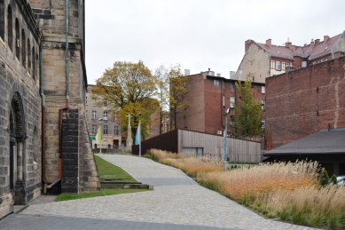 Cultural-Educational Center and Rosary Garden at the St. Hyacinth Church in Bytom - foto: Petr Šmídek, 2015