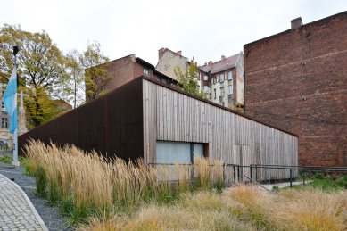 Cultural-Educational Center and Rosary Garden at the St. Hyacinth Church in Bytom - foto: Petr Šmídek, 2015