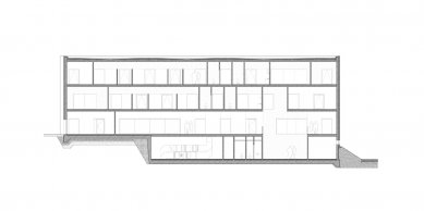 Administrativní centrum v Opolí - řez / section