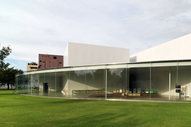 archiweb.cz - 21st Century Museum of Contemporary Art Kanazawa
