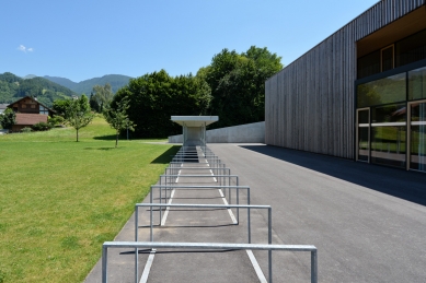 Secondary school with hall in Klaus - foto: Petr Šmídek, 2015