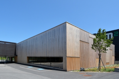 Secondary school with hall in Klaus - foto: Petr Šmídek, 2015