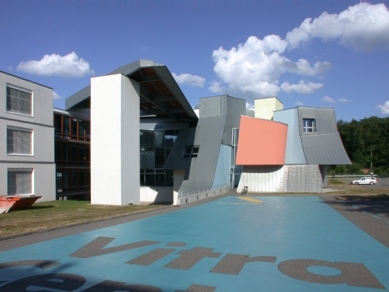 Centrum Vitra - foto: Petr Šmídek, 2003