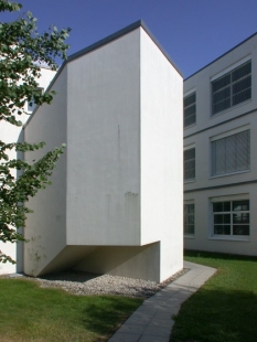 Centrum Vitra - foto: Petr Šmídek, 2003