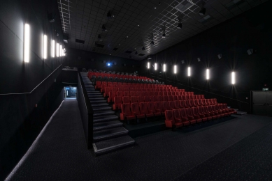 Cinemax multiplex movie theatre - foto: Peter Čintalan