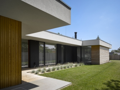 Family house in Horní Počernice - foto: Filip Šlapal