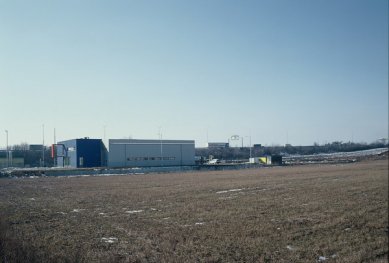 Areál firmy Turbosol - Pohled od severu, v pozadí dálnice D1 - foto: Radovan Boček