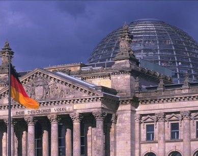 Reichstag, New German Parliament - foto: © Nigel Young/Foster + Partners