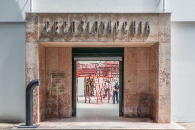 Care for Architecture: Asking the Arché of Architecture to Dance - Care for Architecture: Asking the Arché of Architecture to Dance, La Biennale di Venezia 2016 - foto: Benedikt Markel