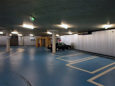 Breda Chassé Parking - foto: Petr Šmídek, 2003