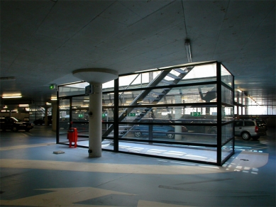 Breda Chassé Parking - foto: Petr Šmídek, 2003