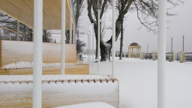 Pavilon na nábřeží Dněpru