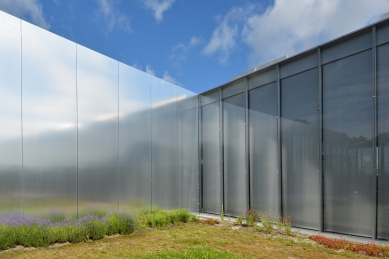 Louvre Lens  - foto: Petr Šmídek, 2016