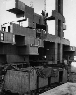 Habitat '67 - foto: © Canadian Architecture Collection, McGill University