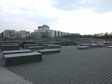 Holocaust-Mahnmal - pomník všem v Evropě zavražděným Židům - foto: Petr Šmídek, 2006