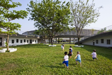 Farming Kindergarten - foto: Hiroyuki Oki