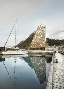 Norské lezecké centrum - foto: Reiulf Ramstad Arkitekter