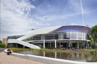 Pavilion, Garden and Underground Car Park - foto: Ronald Tilleman