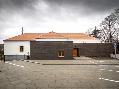 Rekonstrukce bývalé školní budovy na obecní úřad - foto: Jaroslav Mareš, Hivision.cz