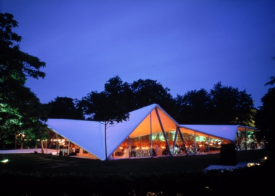 Serpentine Gallery Pavilion 2000  - foto: Hélène Binet