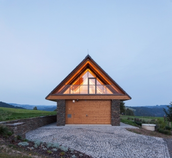 Rodinný dům u Železného Brodu - foto: Tomáš Souček