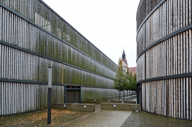 Parking Garage of the Leipzig Zoo  - foto: Petr Šmídek, 2016