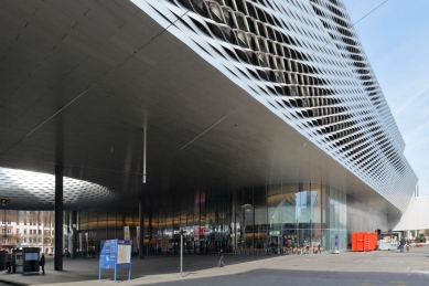 Messe Basel New Hall - foto: Petr Šmídek, 2015