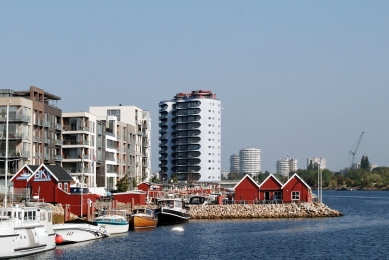 Metropolis apartment building - foto: Petr Šmídek, 2014