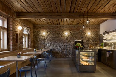 K66 | Dům s kavárnou - foto: Radek Úlehla