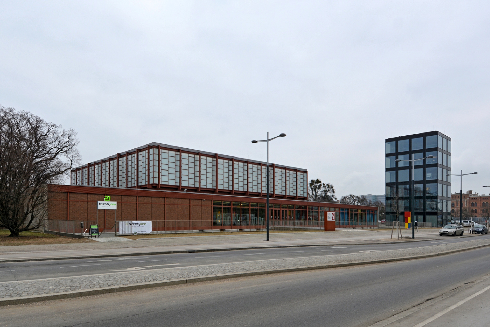 archiweb.cz - Reconstruction and expansion of pavilion 20er