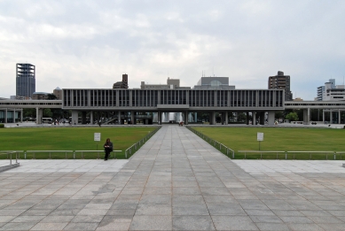 Mírové pamětní muzeum v Hirošimě - foto: Petr Šmídek, 2012