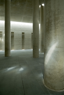 Krematorium Baumschulenweg - foto: Ester Havlová