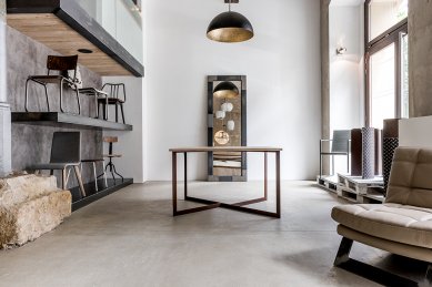 Rekonstrukce industriálního nebytového prostoru na showroom s nábytkem a architektonický ateliér