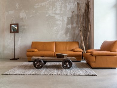 Rekonstrukce industriálního nebytového prostoru na showroom s nábytkem a architektonický ateliér