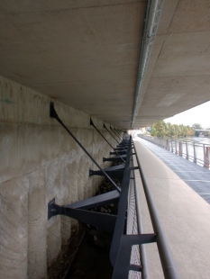 Spittelau Viadukt - foto: Petr Šmídek, 2005