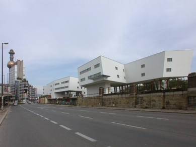 Spittelau Viadukt - foto: Petr Šmídek, 2005