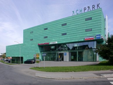 Achpark - nákupní centrum v Lauterachu - foto: Petr Šmídek, 2002