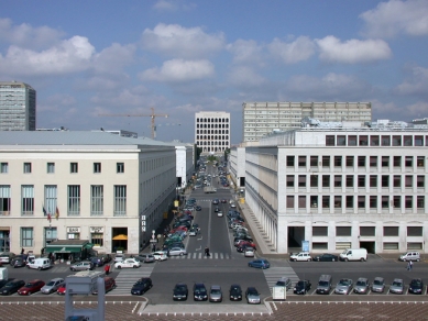 Palác italské civilizace - foto: Petr Šmídek, 2005