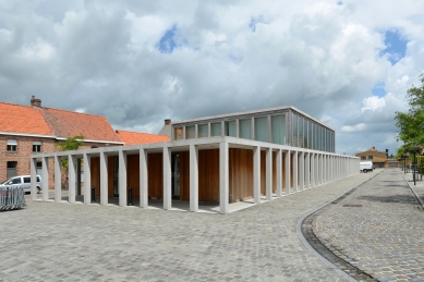 Stationshuis Community Centre - foto: Petr Šmídek, 2016